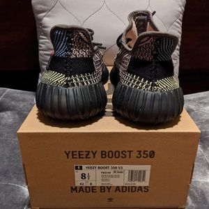 Yeezy boost yecheil